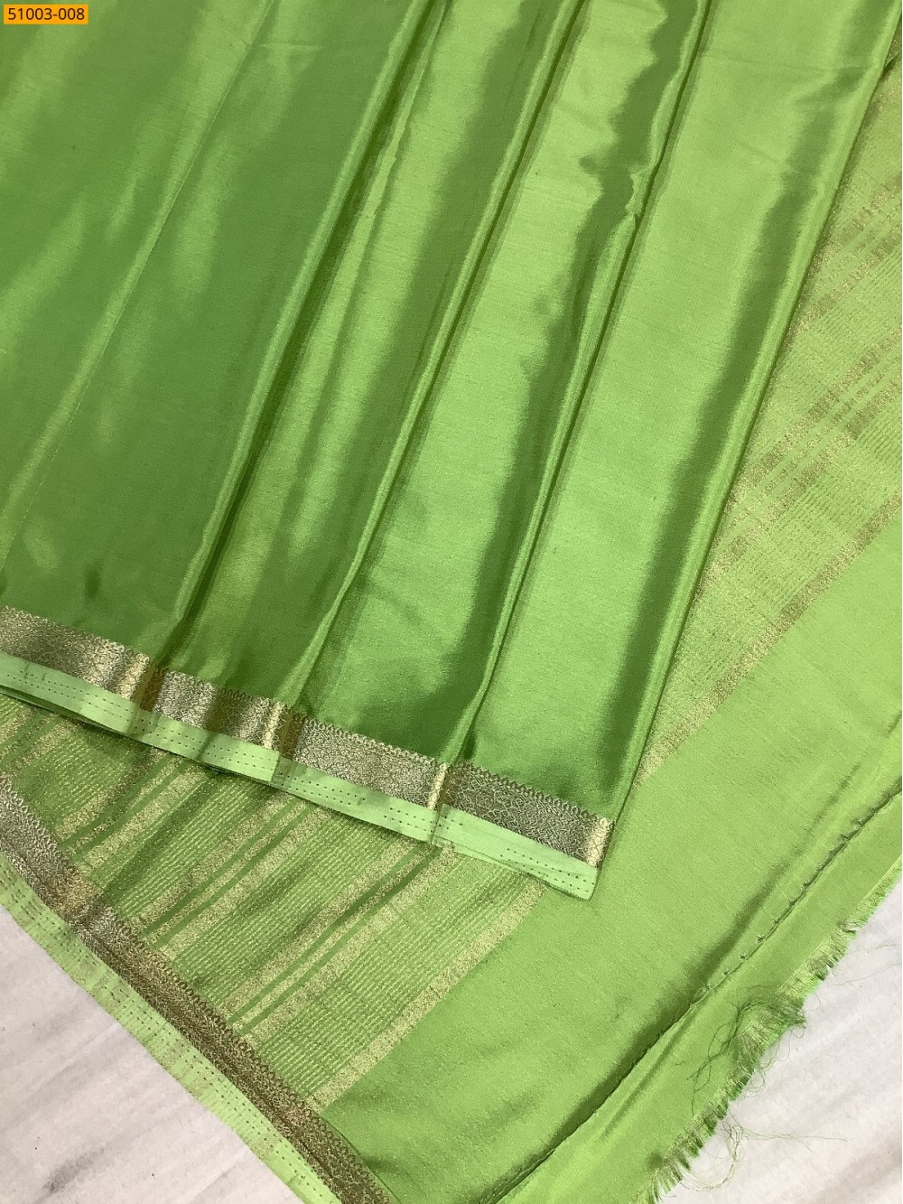 Green Mysore Crepe Silk Saree Green Mysore Crepe Silk Saree