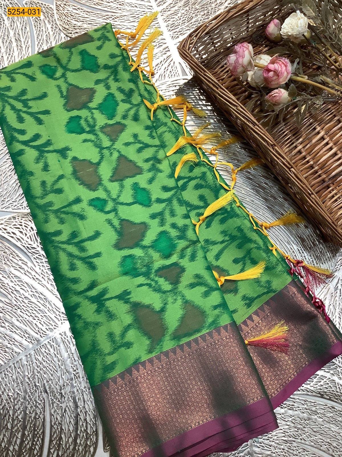 Green Pochampally Ikkat Print Soft Silk Saree