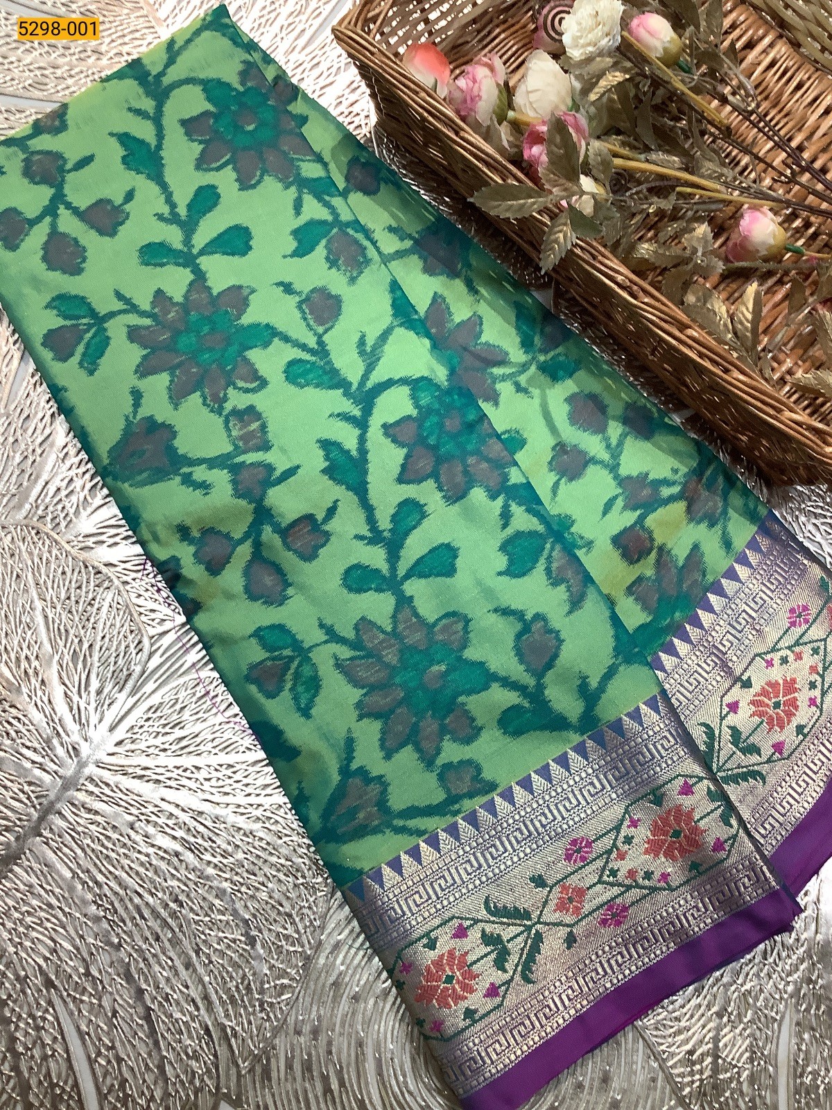 Green Pochampally Ikkat Print Soft Silk Saree