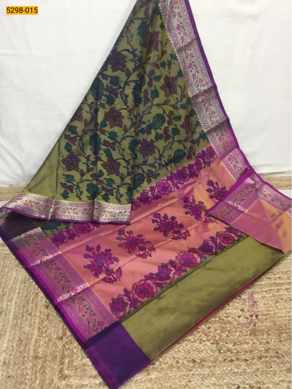 Green Pochampally Ikkat Print Soft Silk Saree