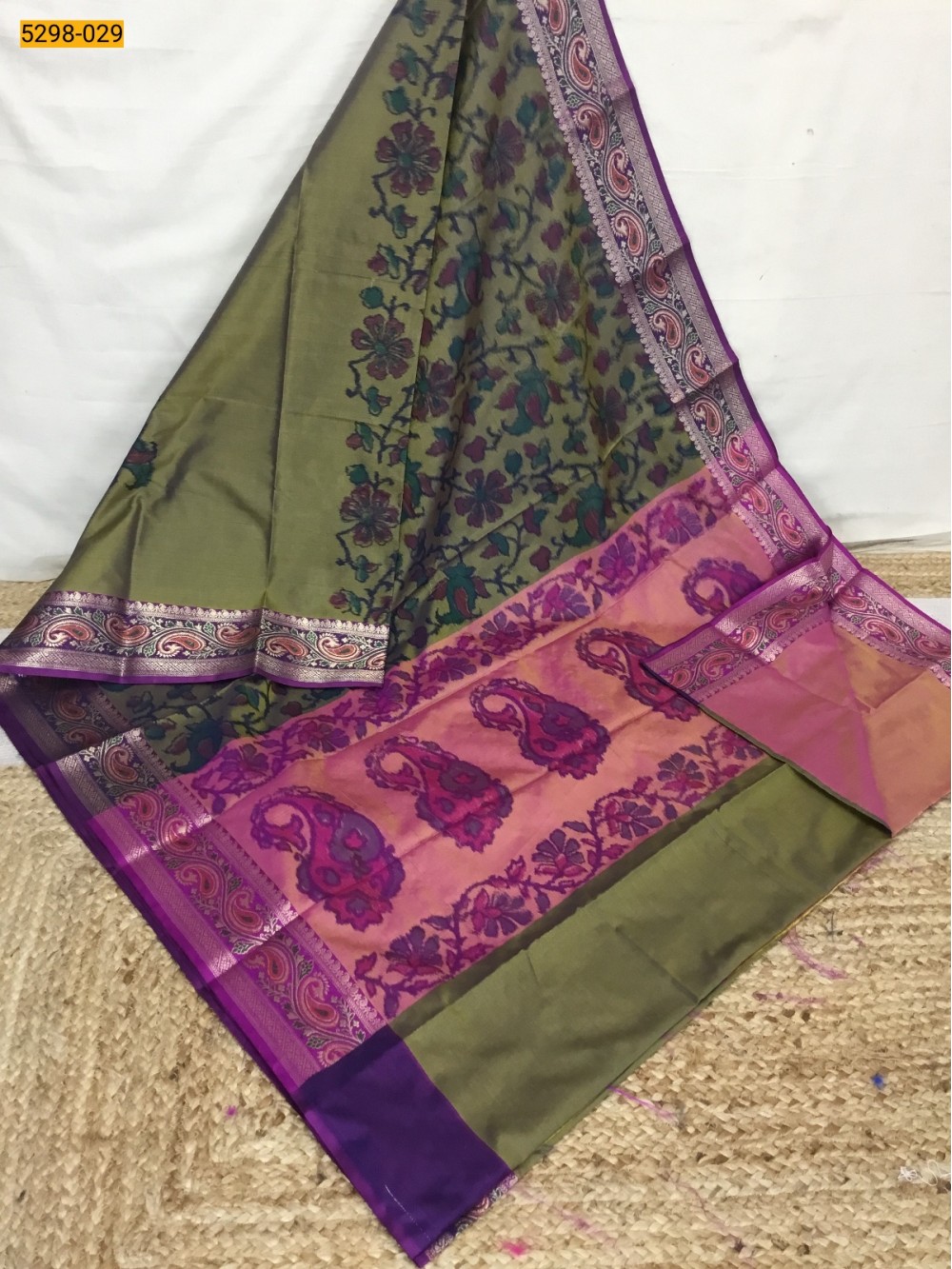 Green Pochampally Ikkat Print Soft Silk Saree