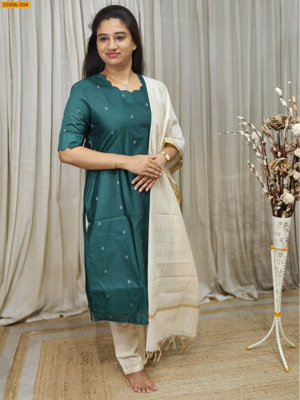 Green Handloom Stiched Cotton 3 Piece Suit Set Green Handloom Stiched Cotton 3 Piece Suit Set