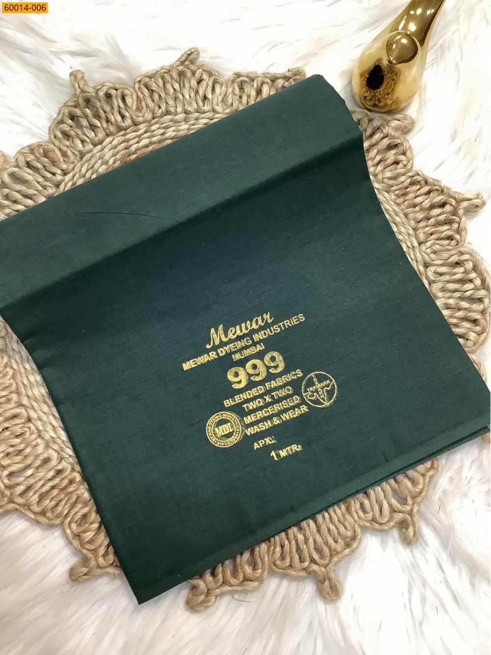 Green cotton 2/2 lining material