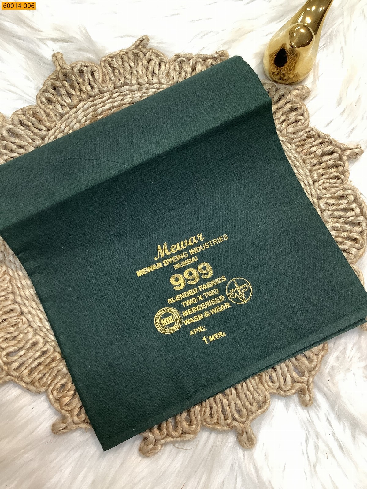 Green cotton 2/2 lining material
