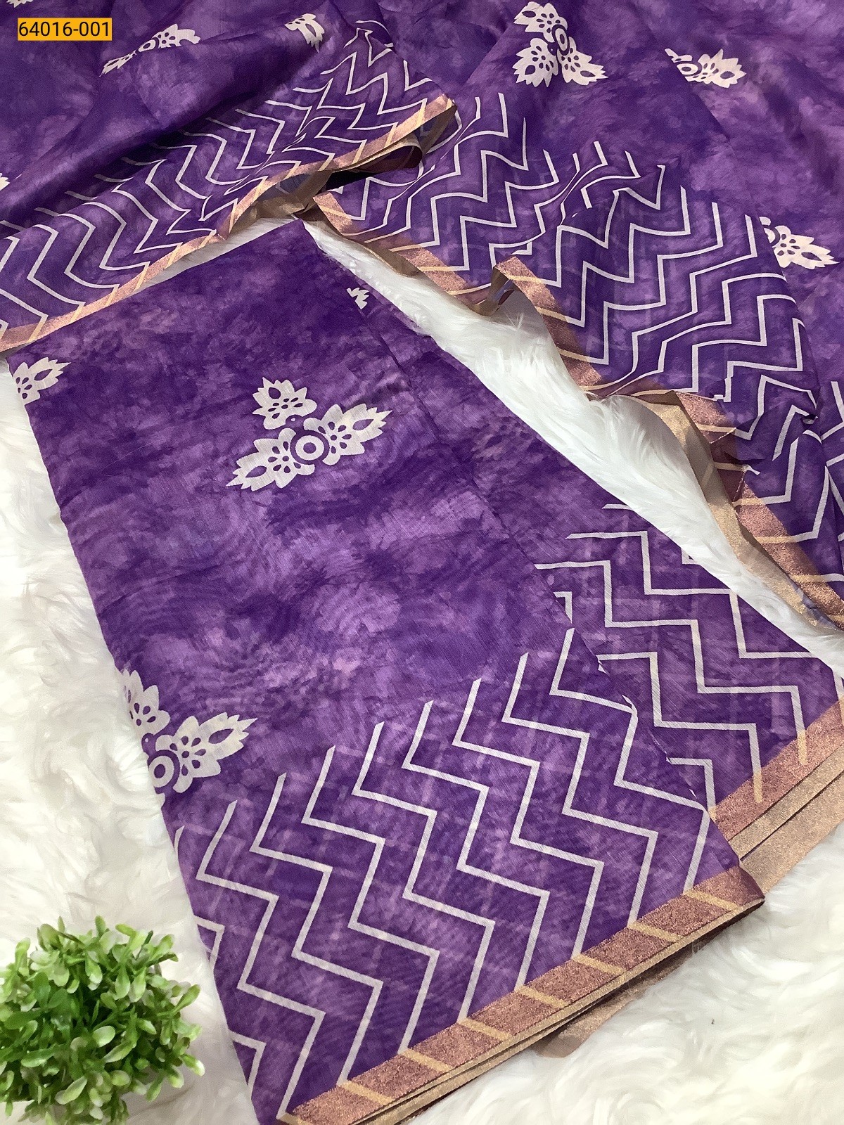 Violet Bagru Style Printed Fancy Linen Cotton Silk Blended Saree