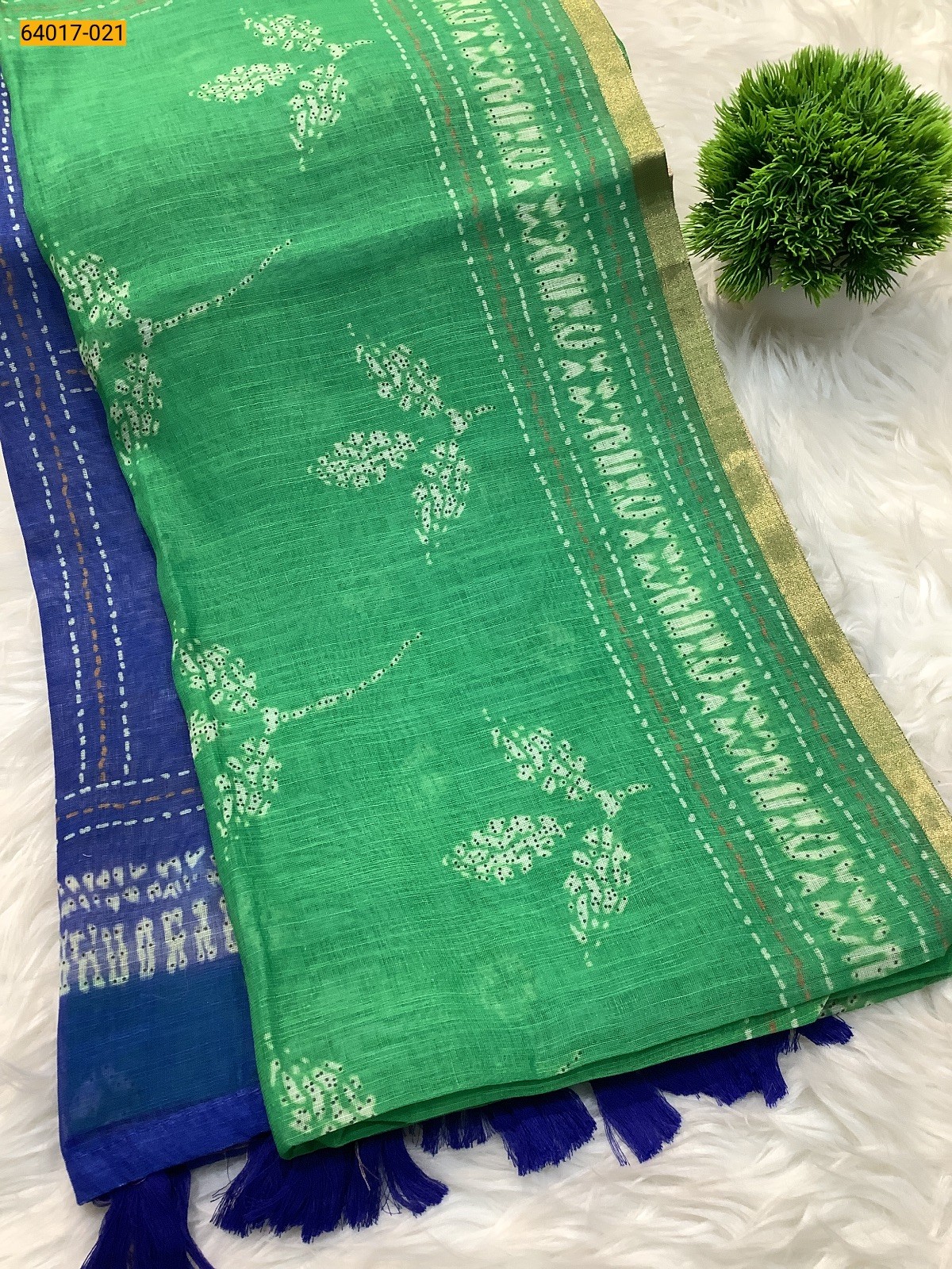 Green With Blue Fancy Linen Cotton Silk Blended Saree