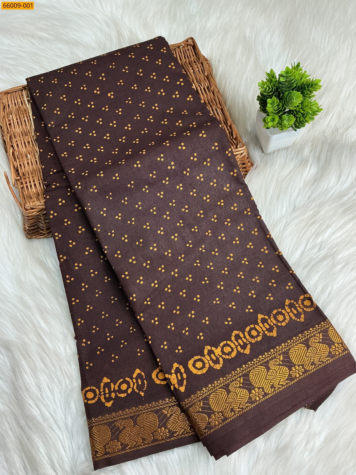 Brown Sungudi Cotton dot printed saree