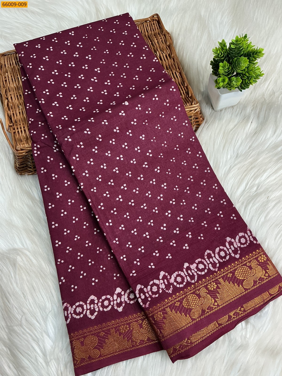 Purple Sungudi Cotton dot printed saree