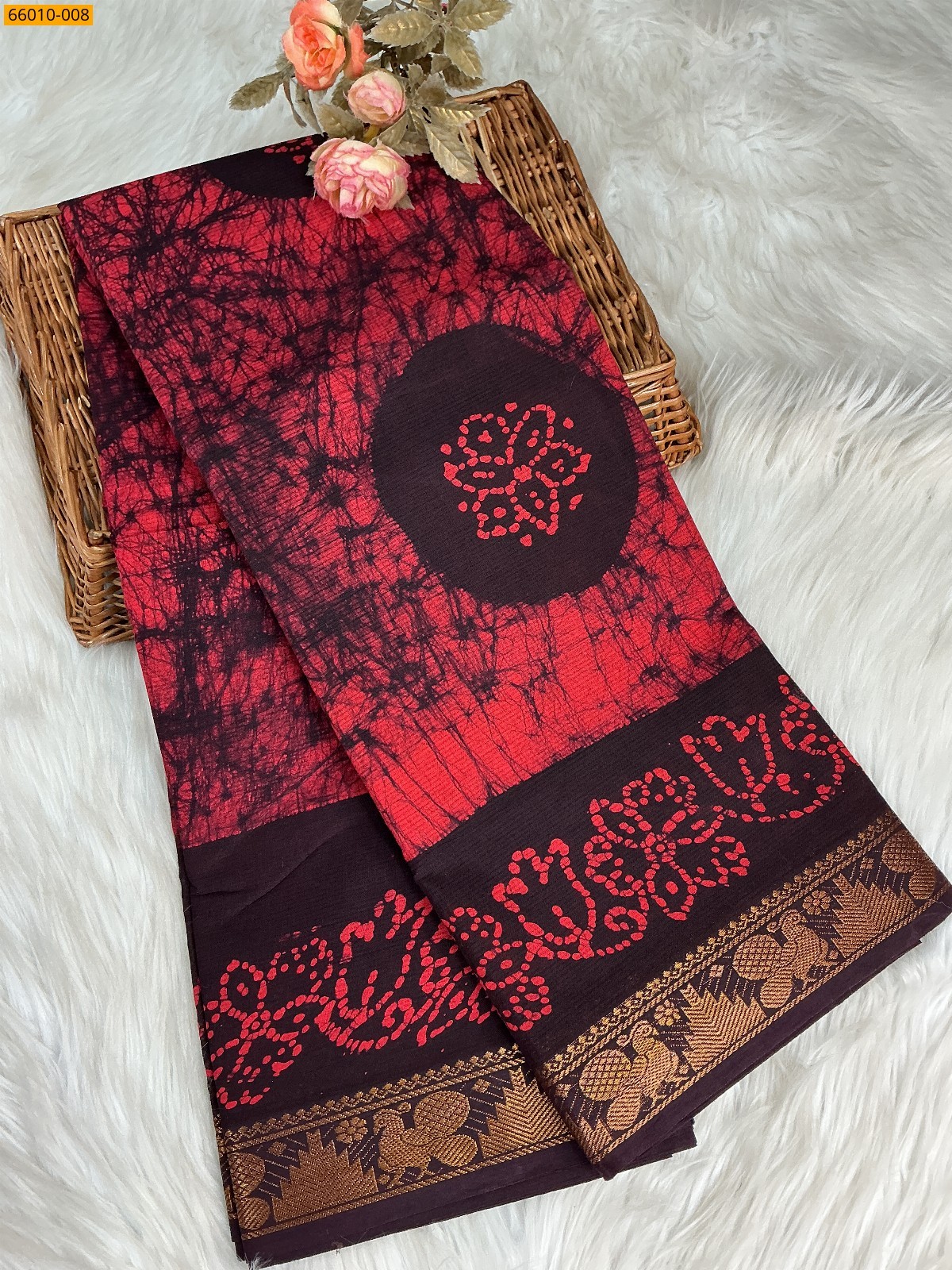 Red Sungudi Cotton wax printed saree