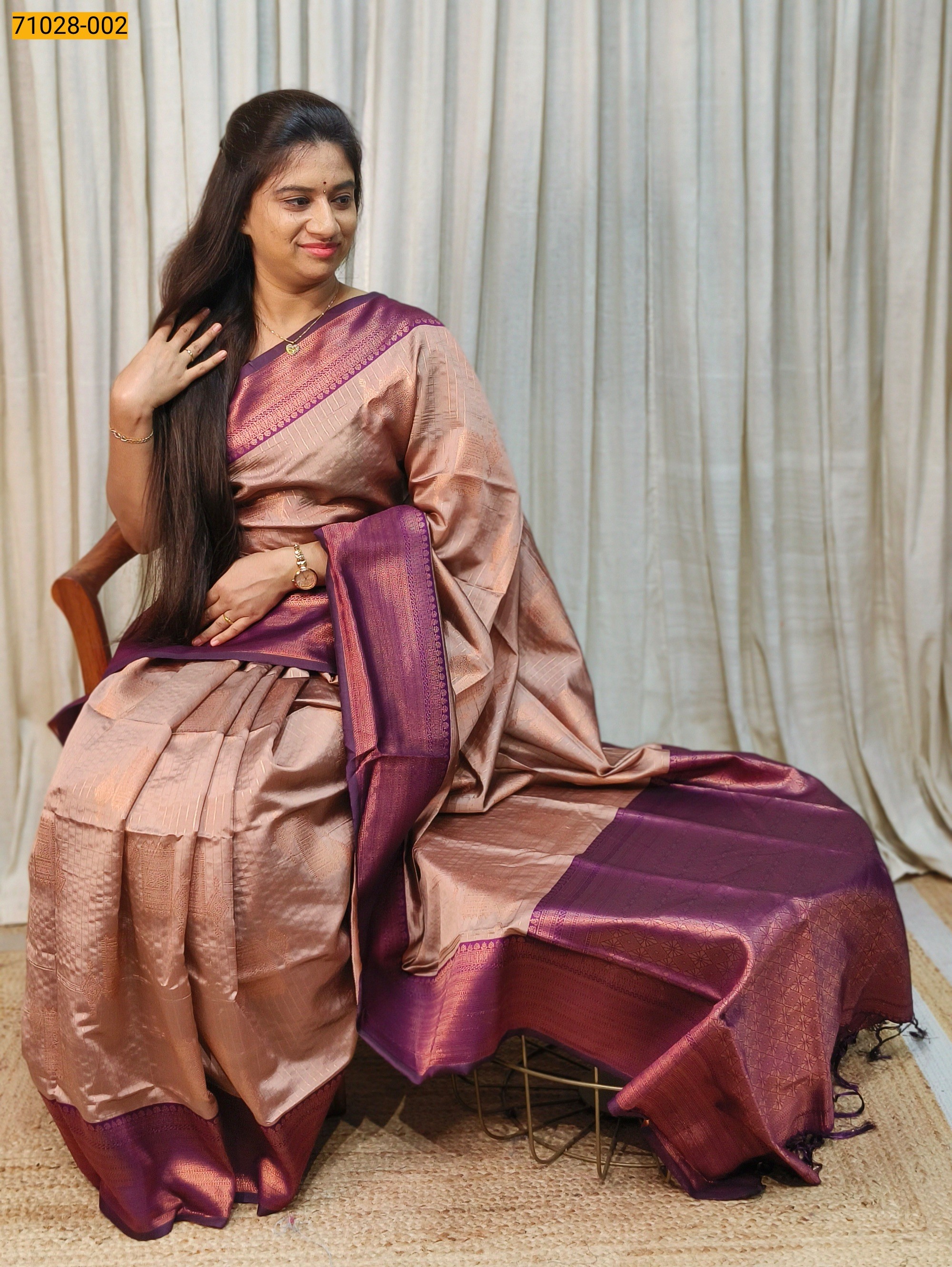 Brown Vaira Oosi Kanchi Weavings Silk Saree