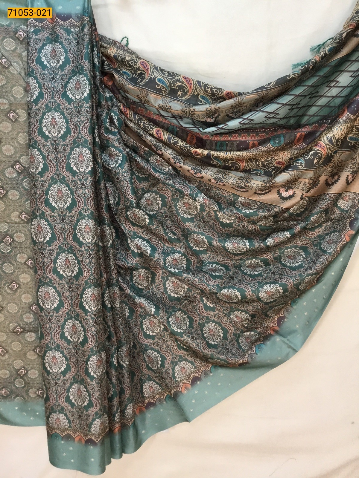 Printed Soft Fancy Linen Silk Saree