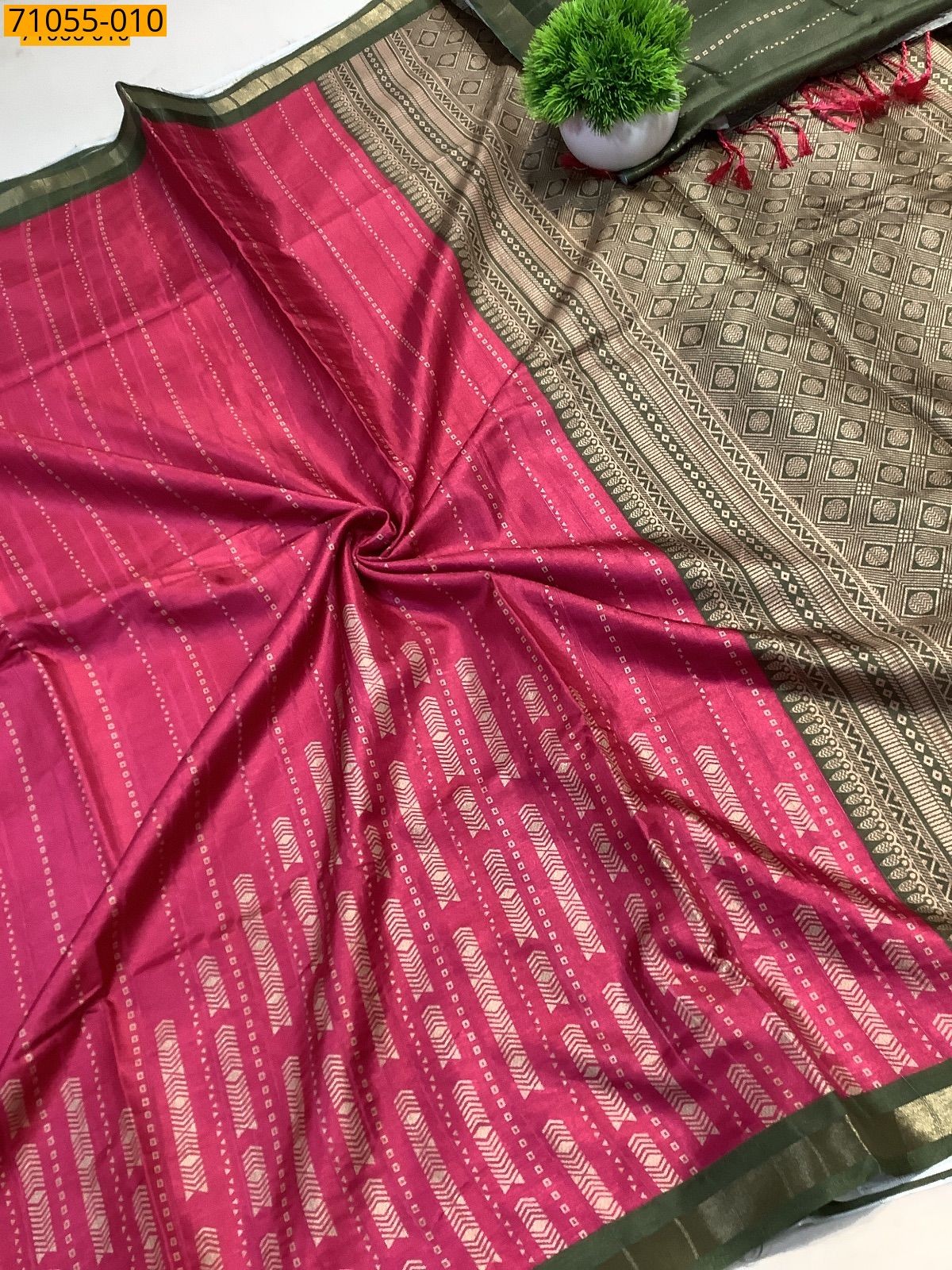 Fancy Printed Silk Saree - Pink
