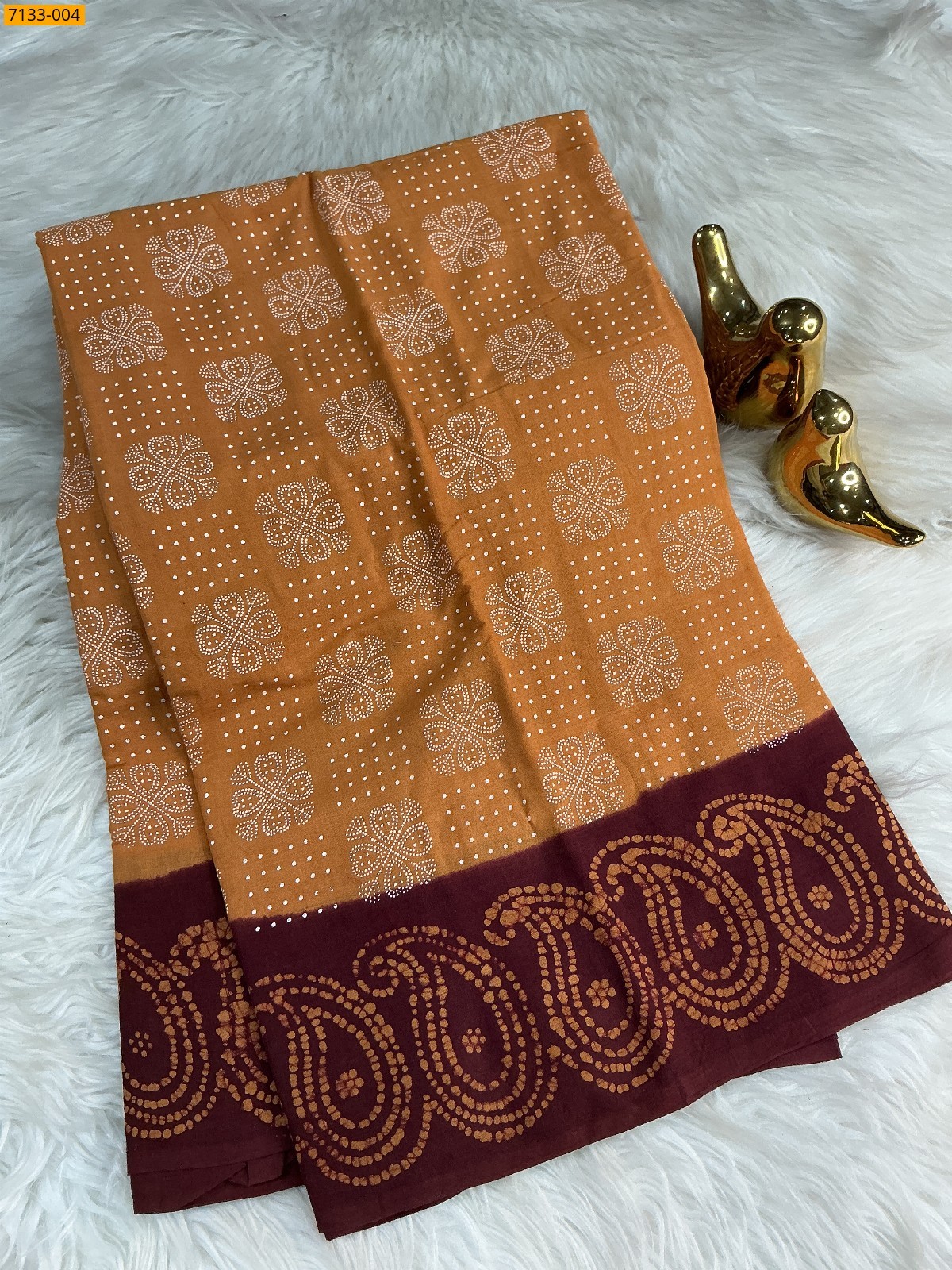 Mulmul cotton wax printed saree - Beige
