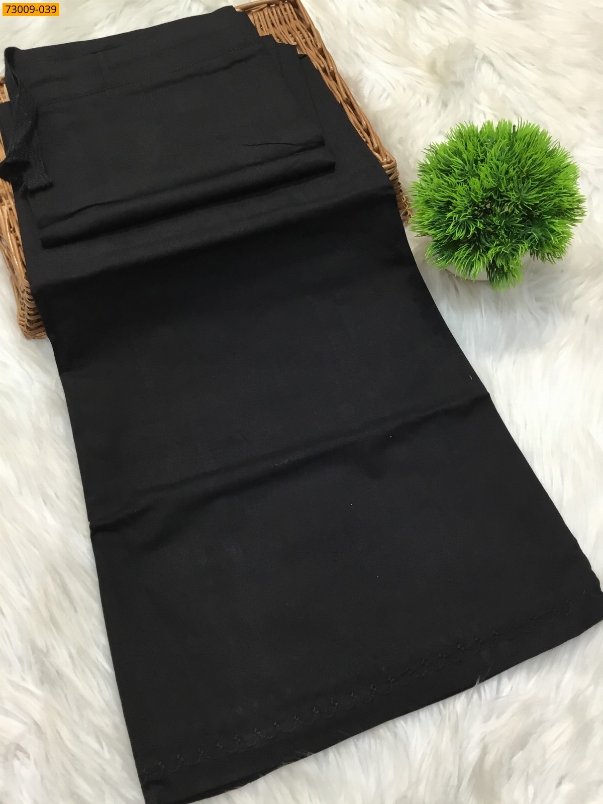 Black Hansa cotton inskirt- 8 part