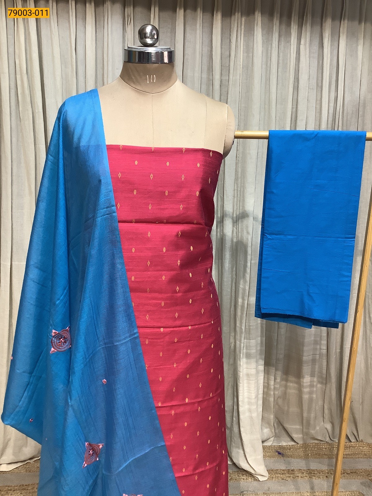 Red Handloom Chudithar Material