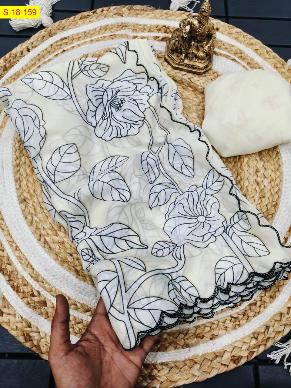 White Georgette marshmallow leaf printed sarees