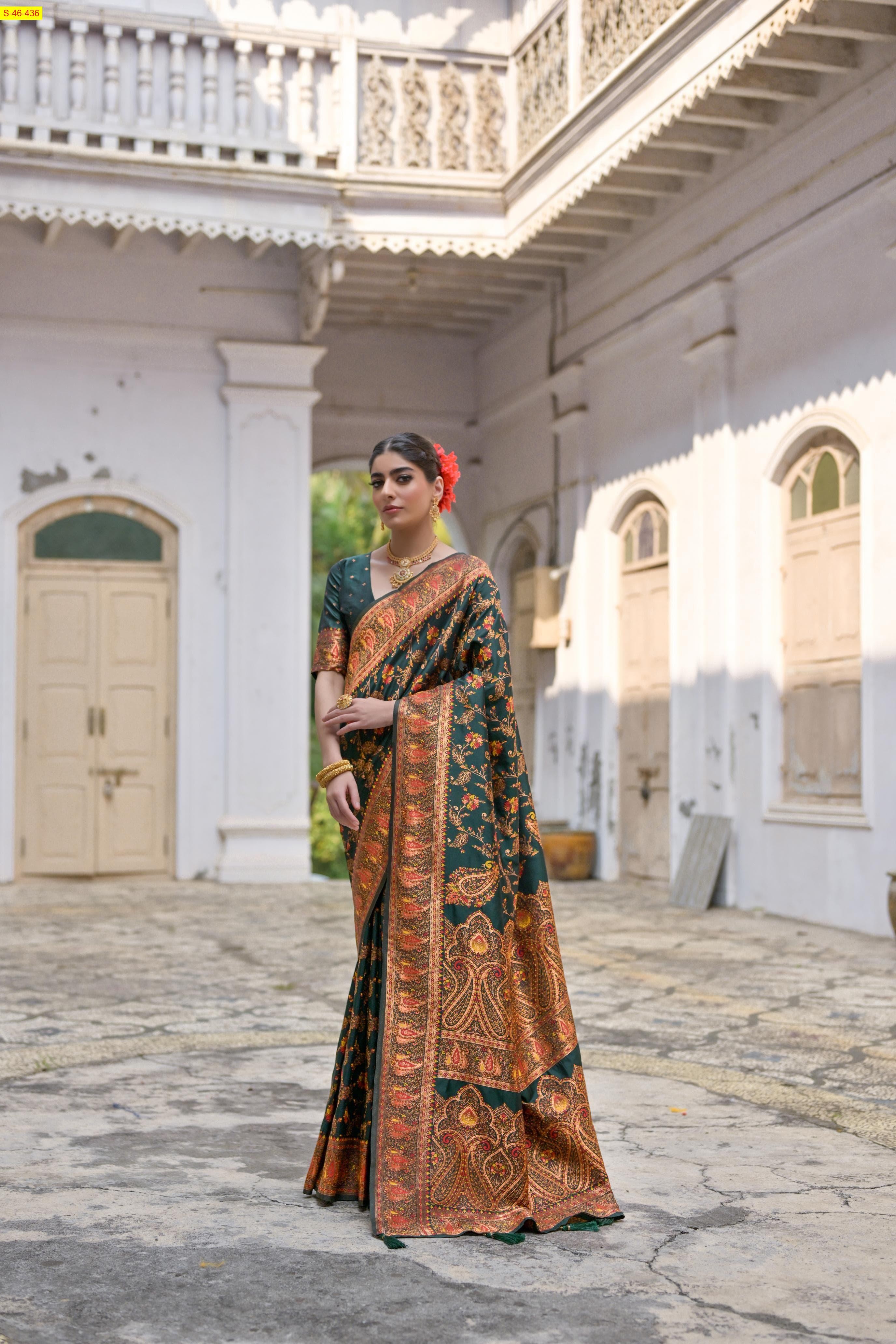 Green Linen zari checked sarees