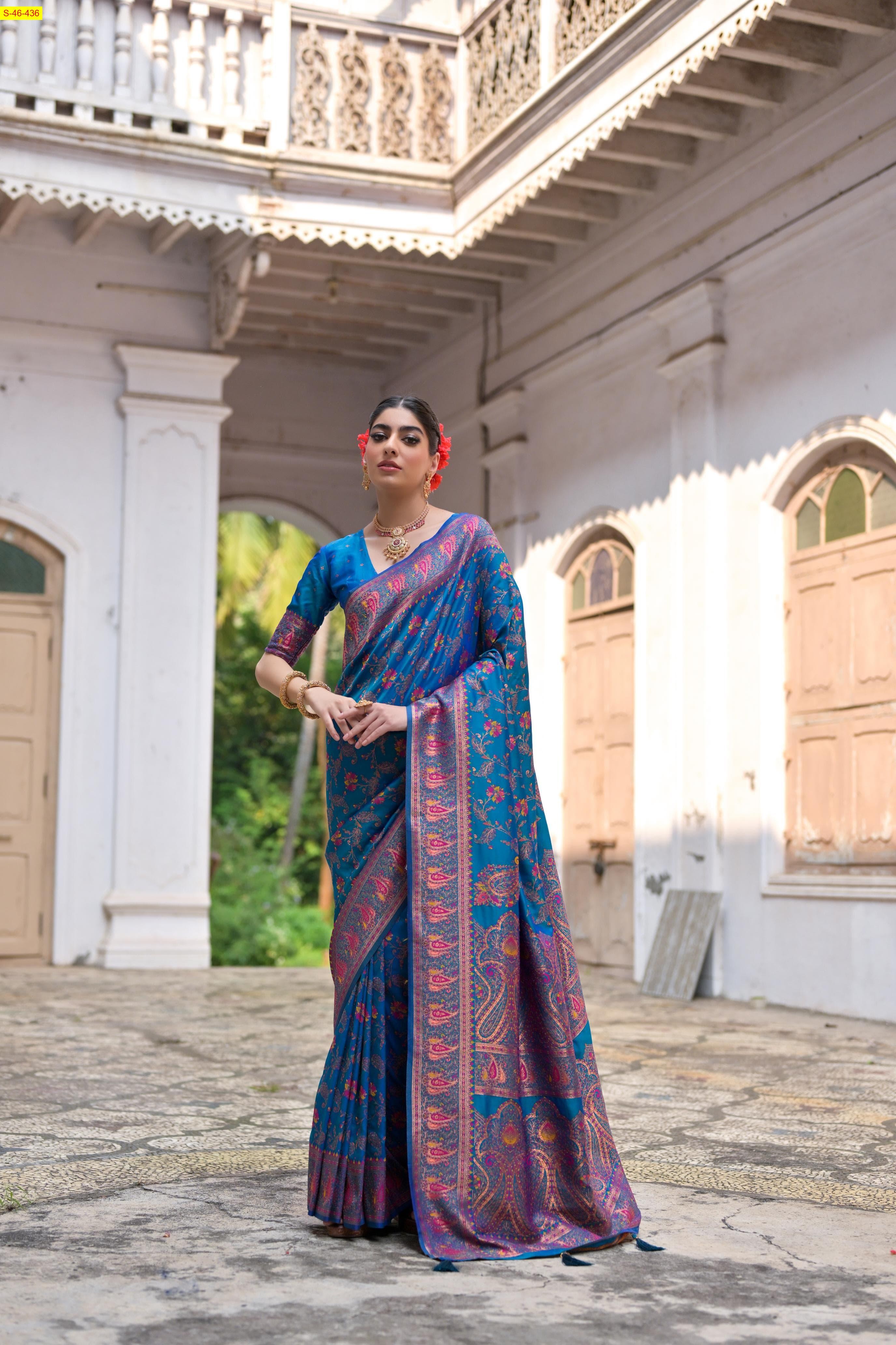 Blue Linen zari checked sarees