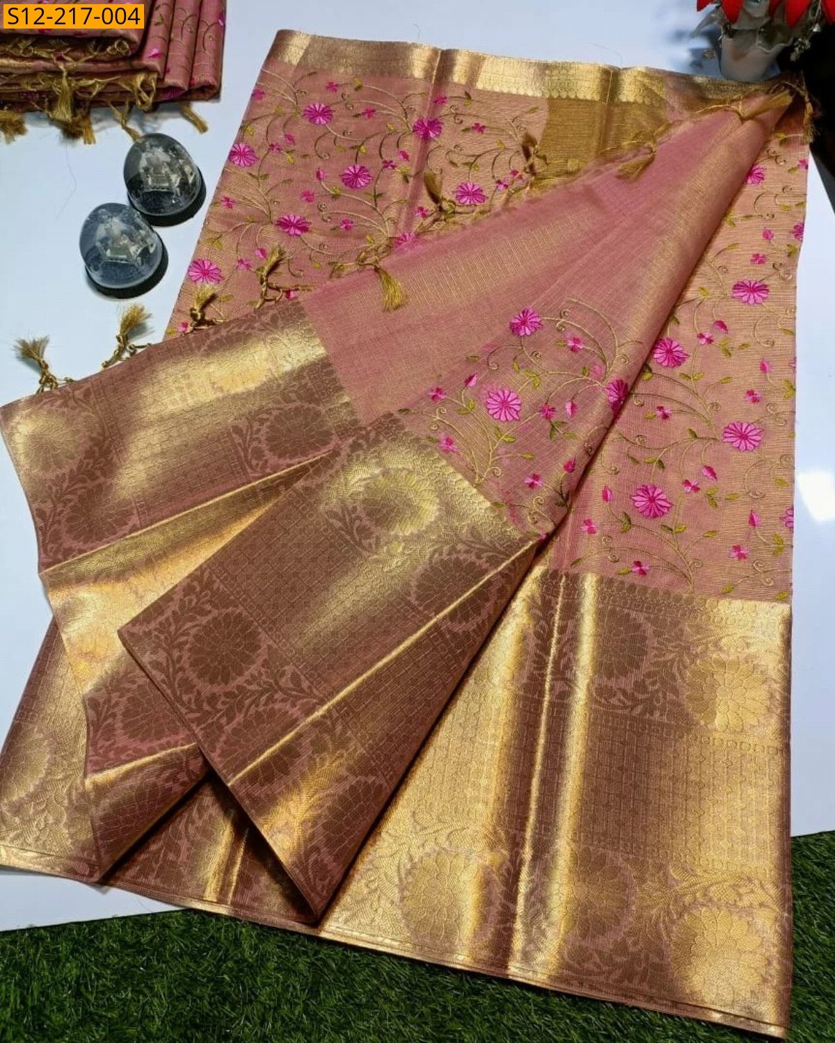 Golden Banarasi  Tissue Embroidery Silk Saree