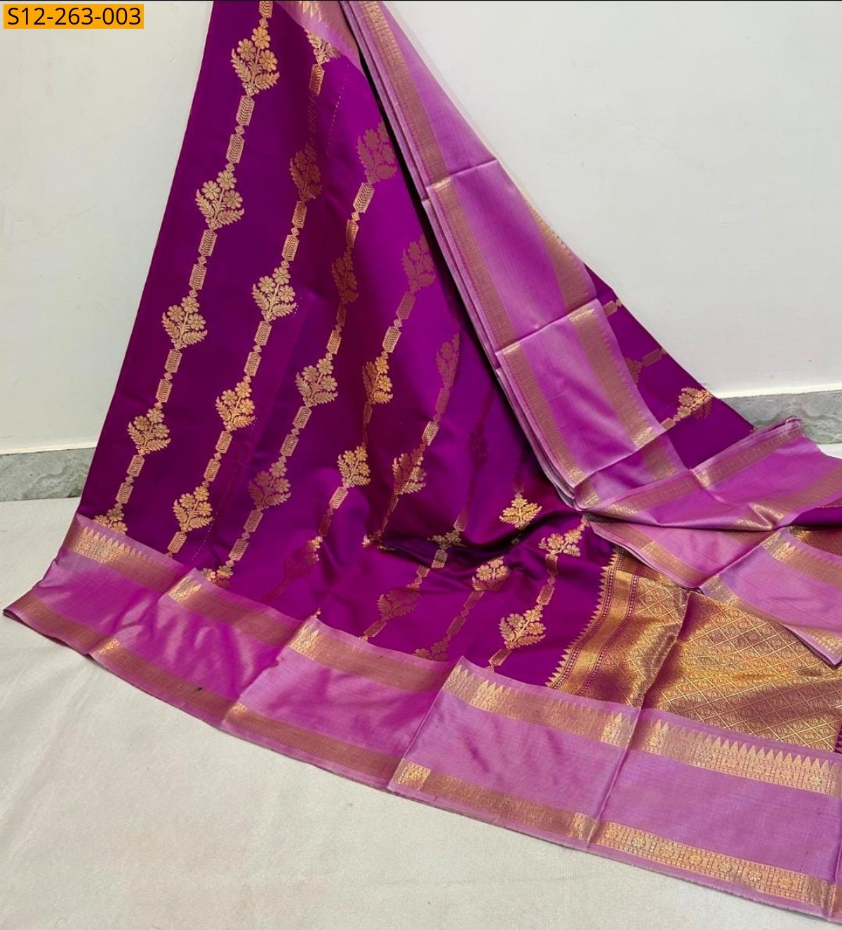 Megenta Banarasi semi katan soft silk saree