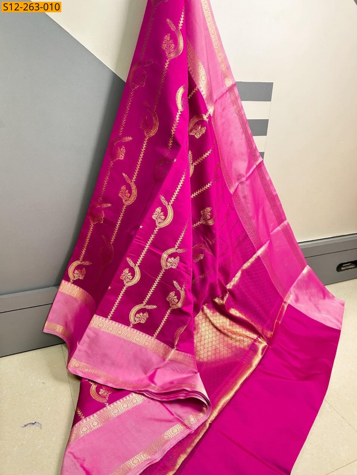 Pink Banarasi semi katan soft silk saree