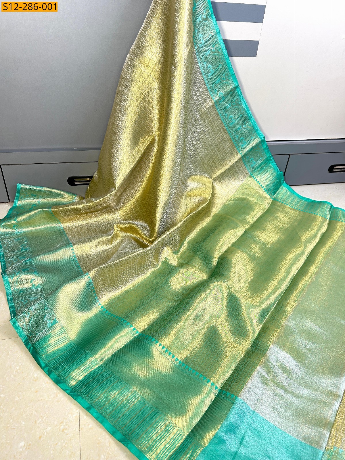 Cream Banarasi semi kataan soft silk Saree