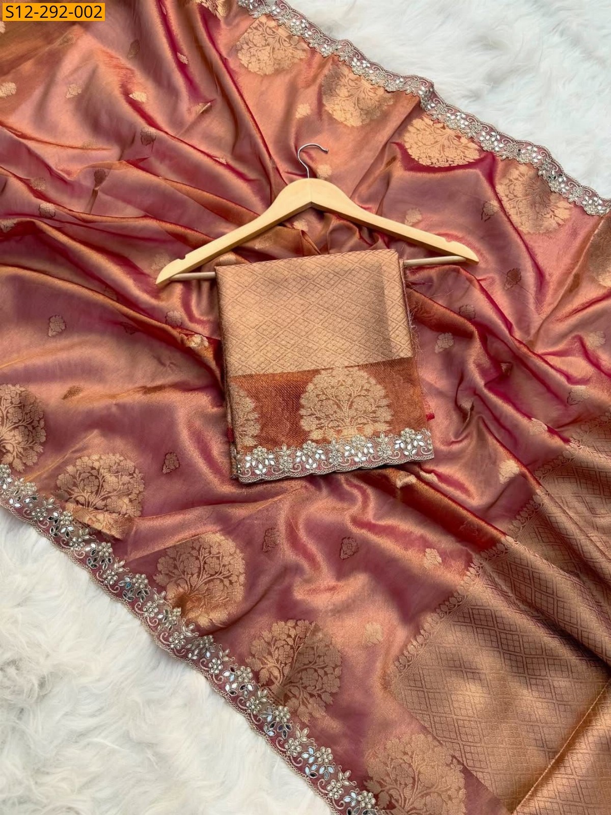 Peach Banarsi daibal semi tissue soft silk Saree