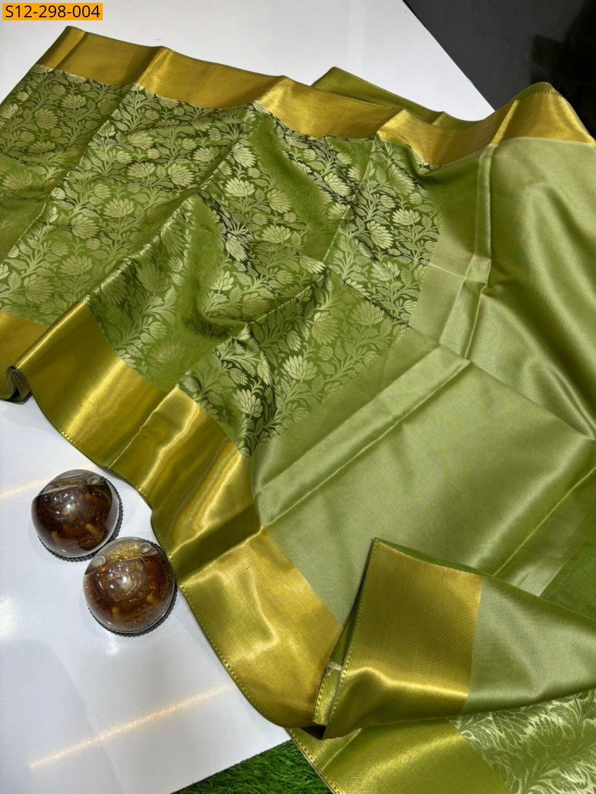 Banarasi  Semi Kataan Soft Silk Saree