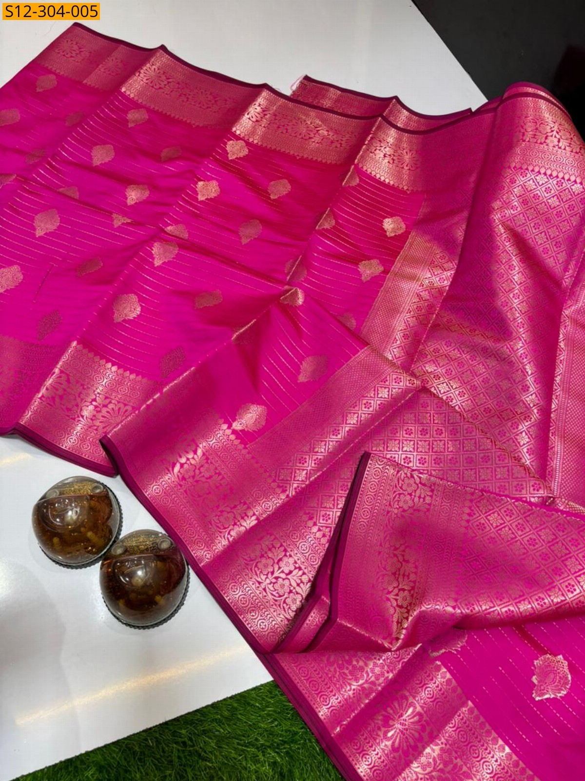Pink Banarsi semi kataan soft silk Saree