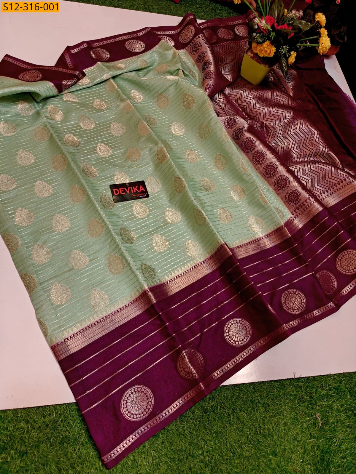 Pista green Banarasi Daibal Kataan Soft Silk Saree
