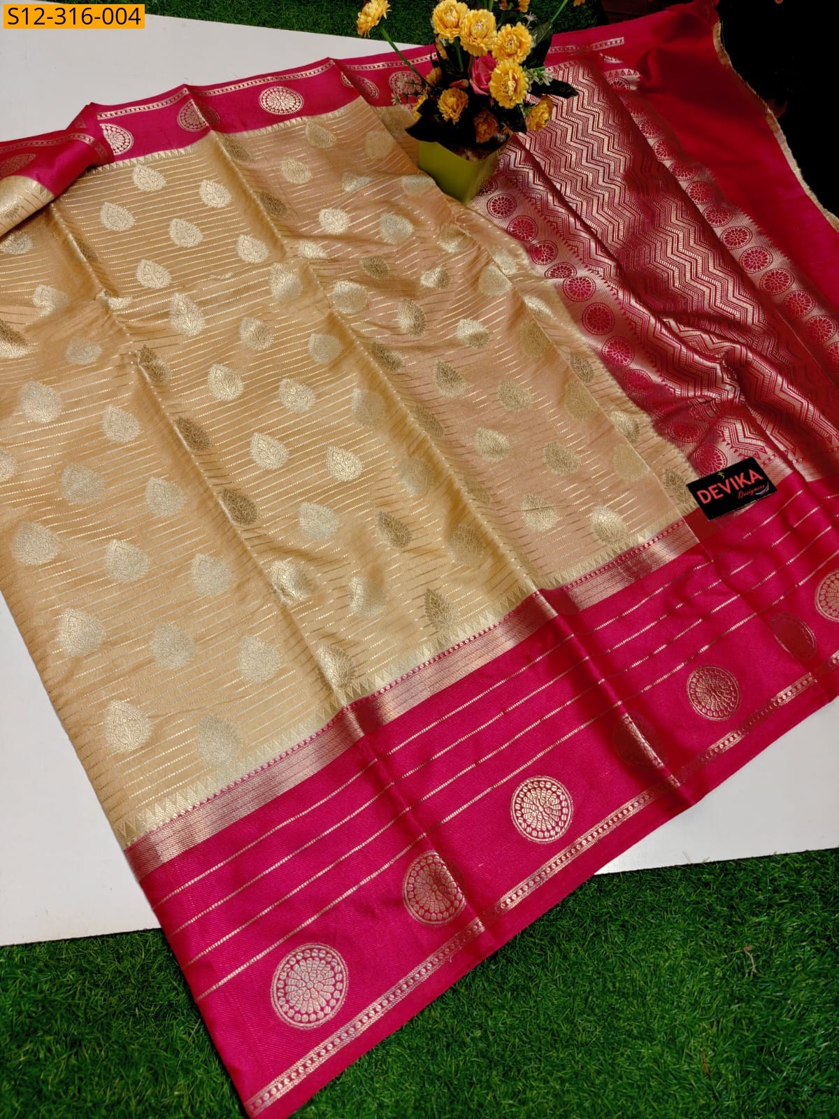 Sandal Banarasi Daibal Kataan Soft Silk Saree