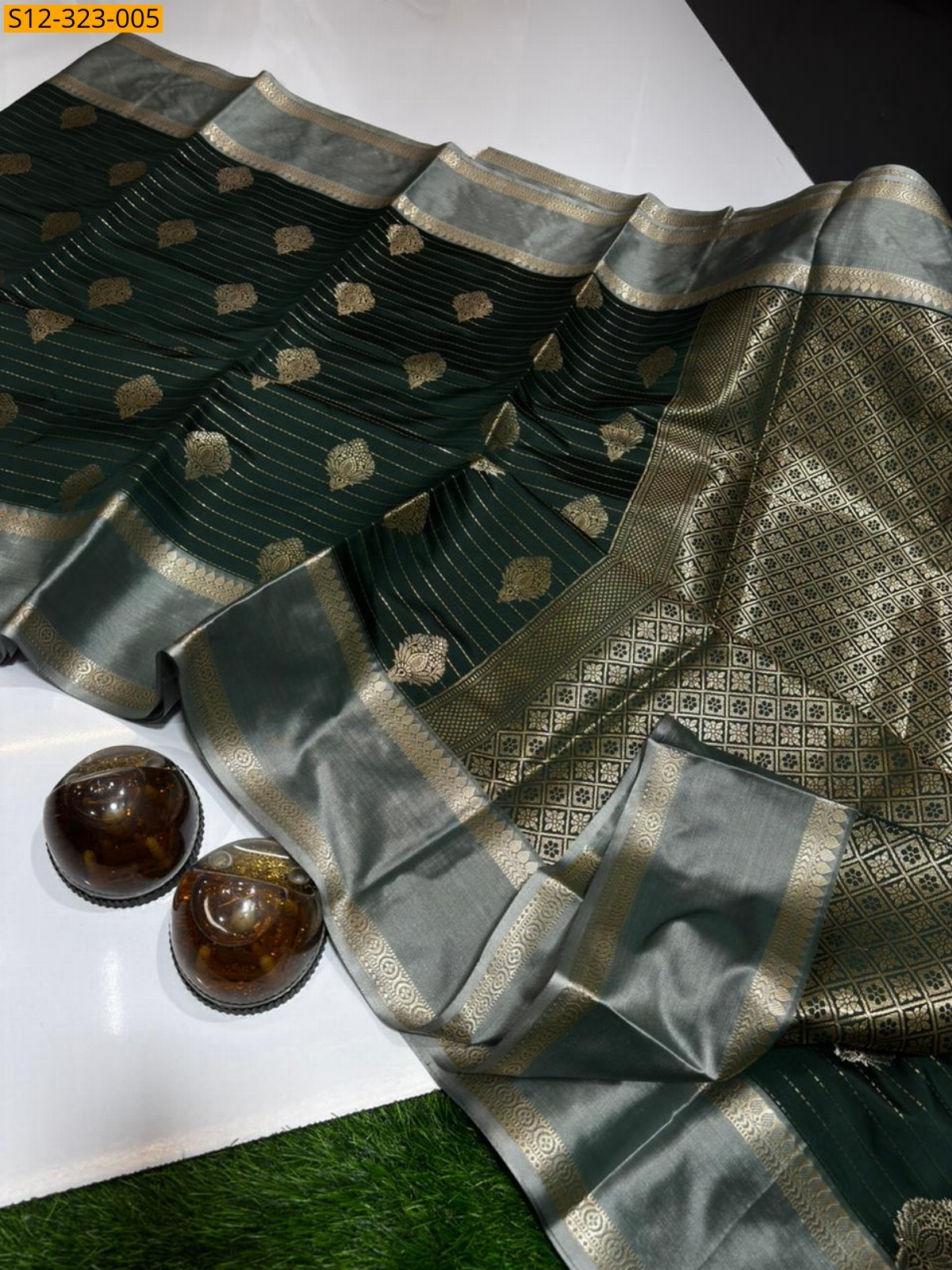 Banarsi semi kataan soft silk Saree