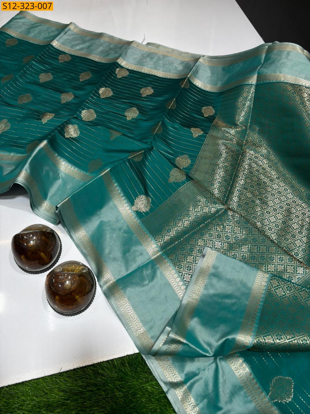 Banarsi semi kataan soft silk Saree