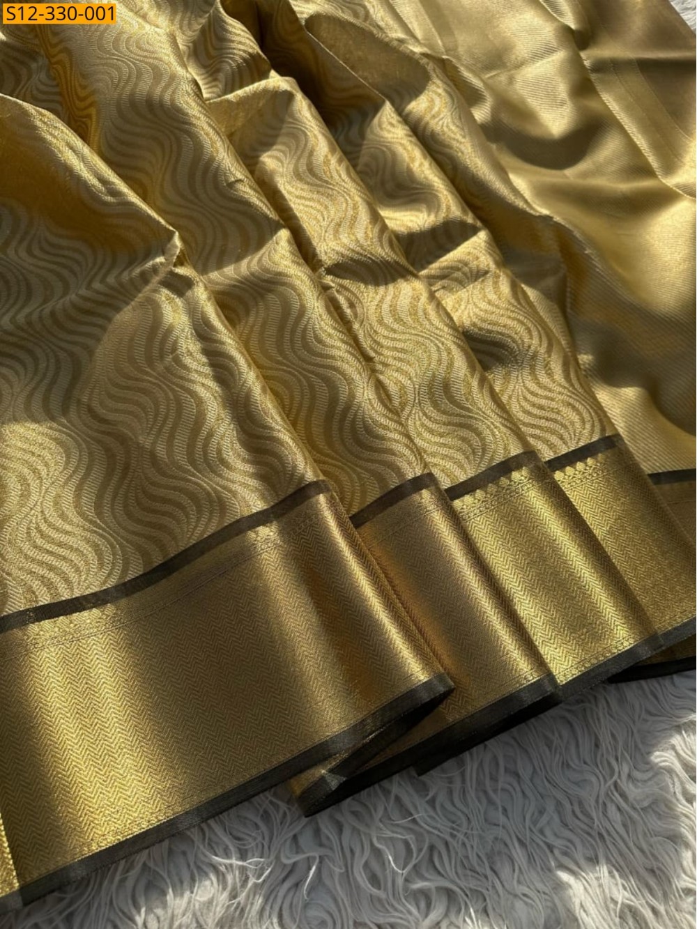 Gold Banarasi Tissue Soft Silk Saree Gold Banarasi Tissue Soft Silk Saree