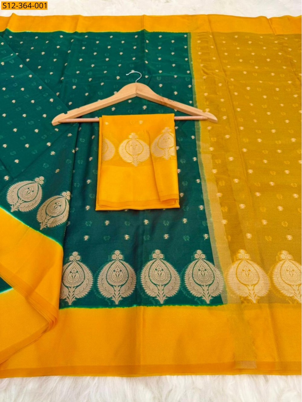 Banarasi daibal wam soft silk Saree