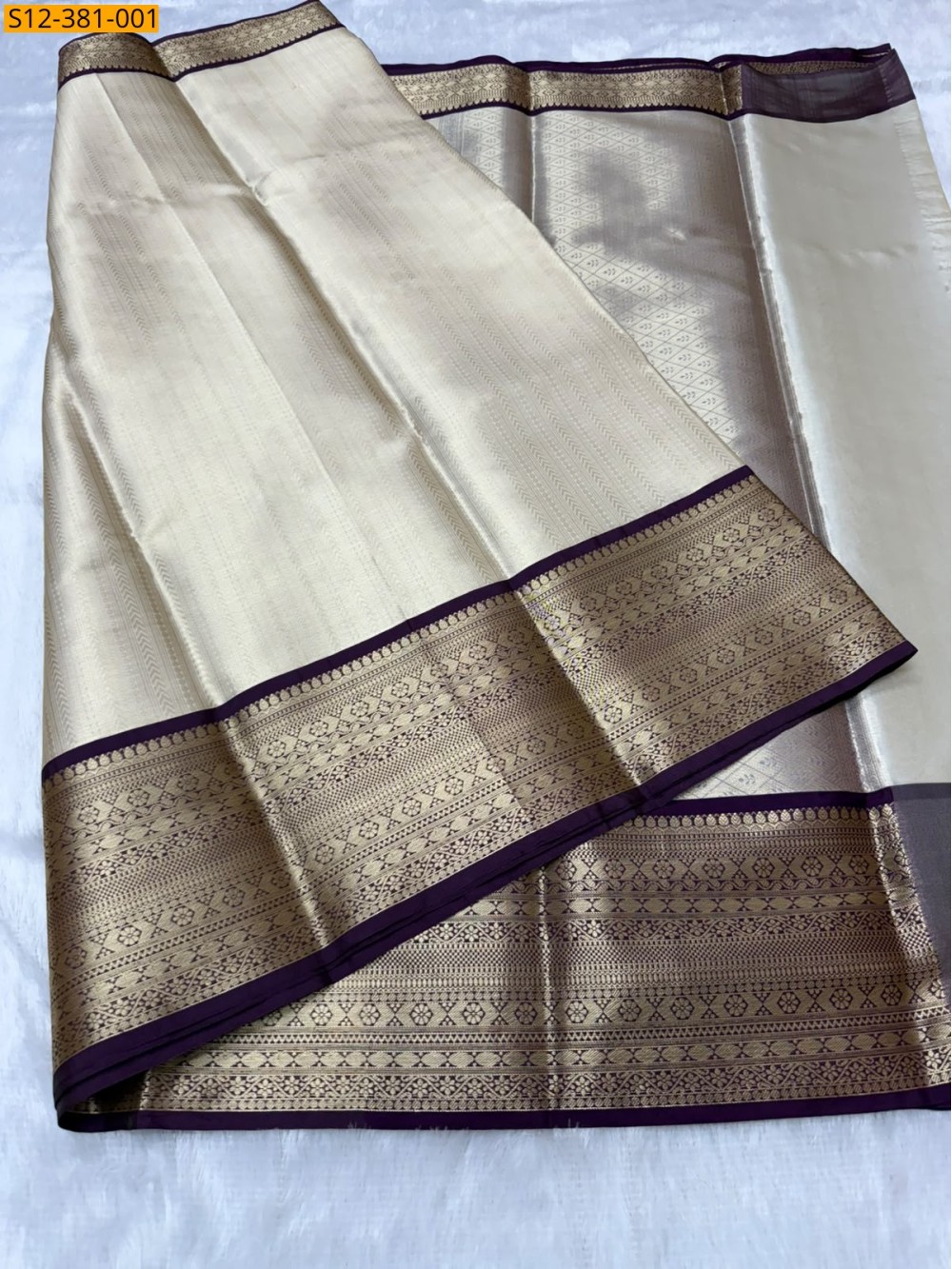 Silver Fancy Banarasi semi kataan soft silk Saree Silver Fancy Banarasi semi kataan soft silk Saree
