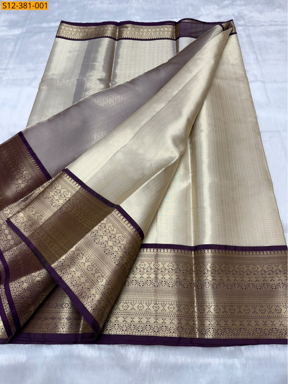 Silver Fancy Banarasi semi kataan soft silk Saree Silver Fancy Banarasi semi kataan soft silk Saree