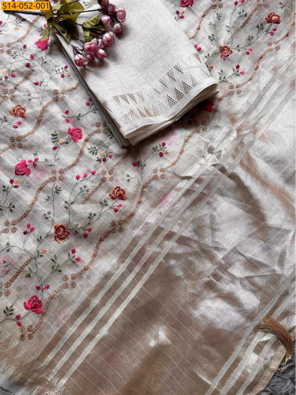 Half White Banarsi Tissue Silk Saree Half White Banarsi Tissue Silk Saree