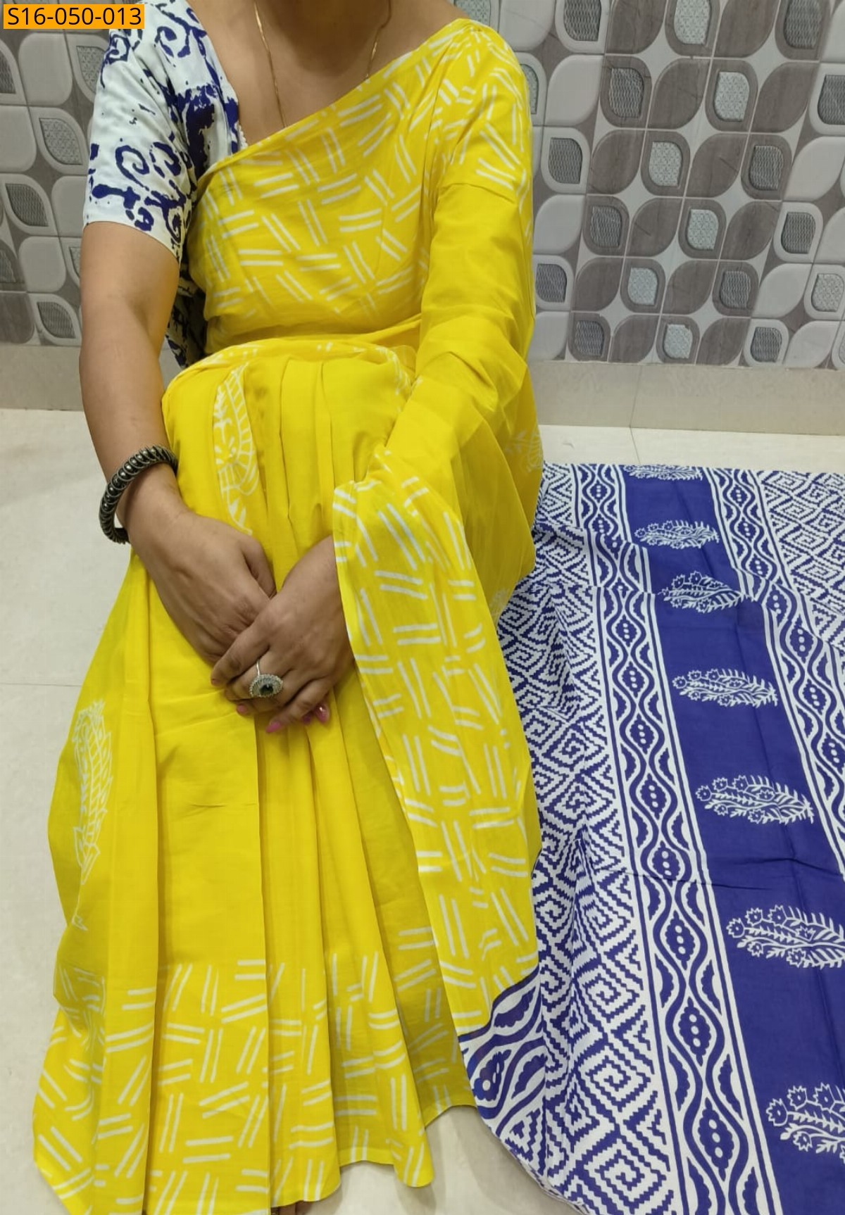 Yellow Mulmul cotton printed sarees 