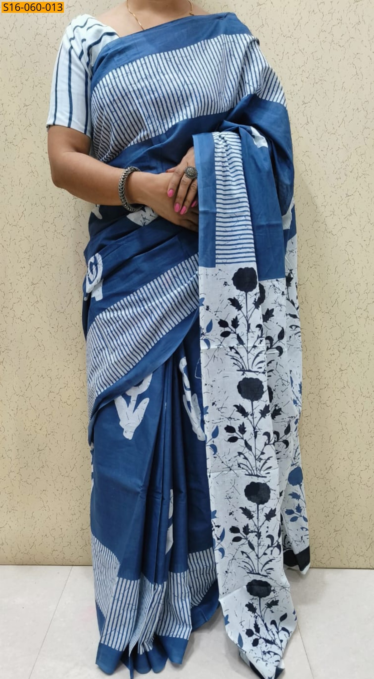 Blue Mulmul cotton sarees