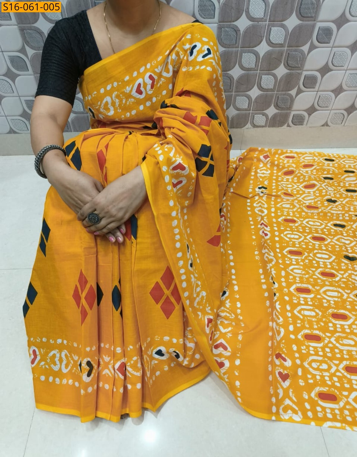 Yellow Mulmul cotton printed sarees 