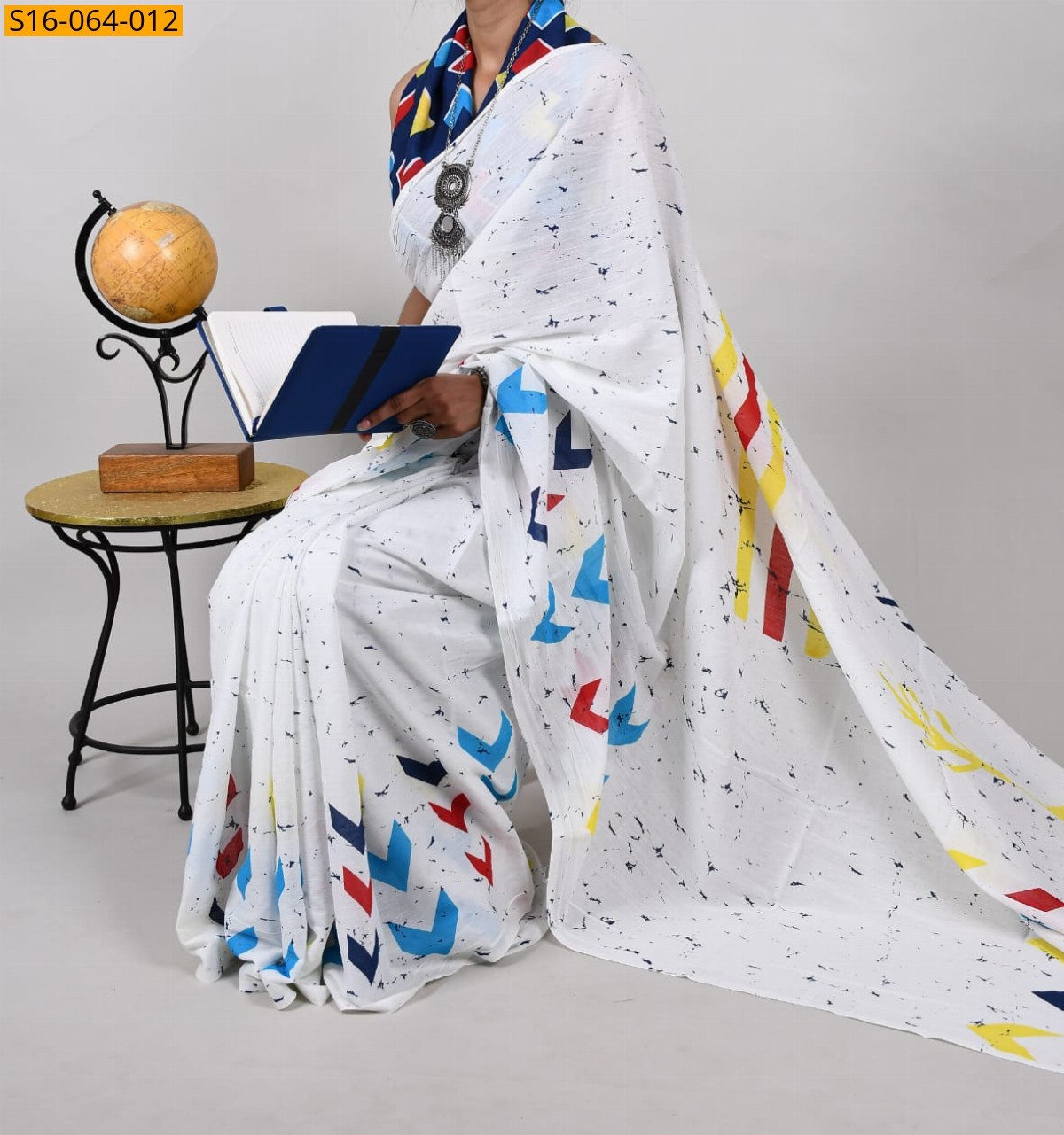 White Mulmul cotton printed sarees