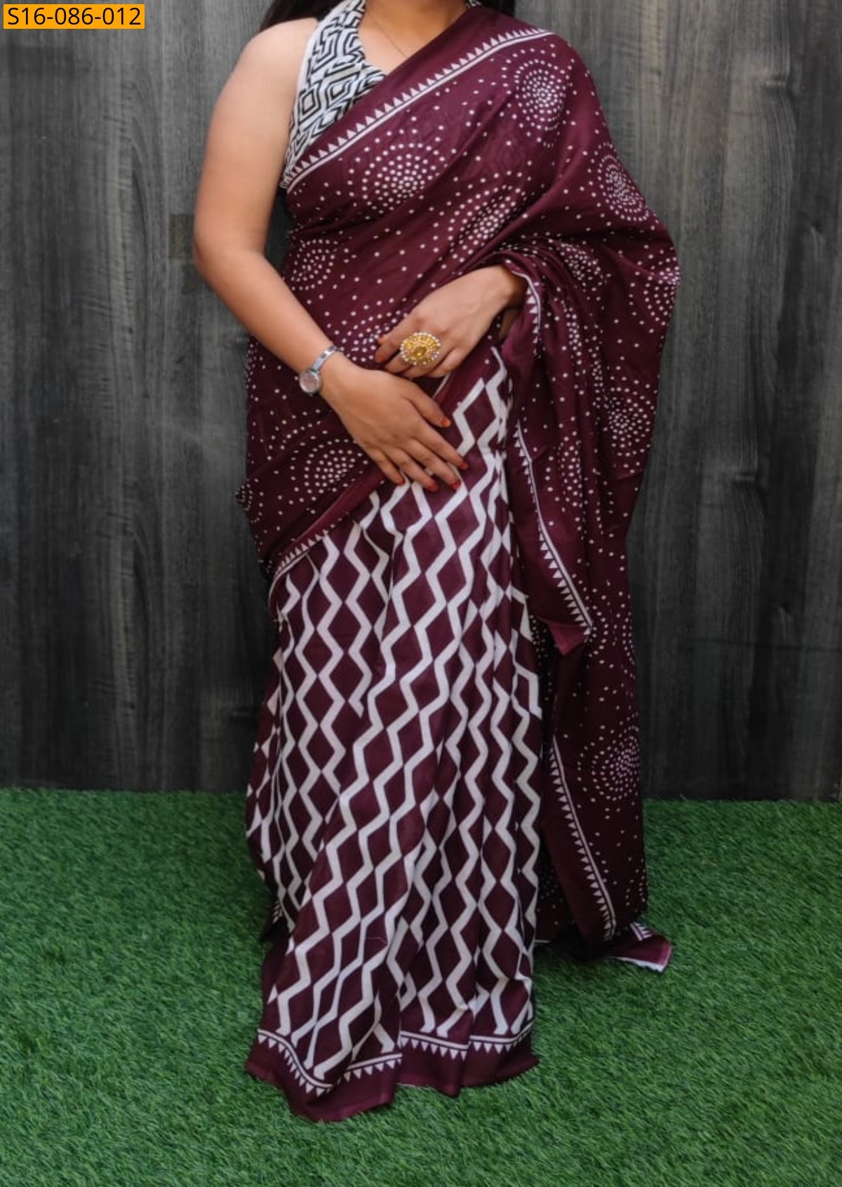 Maroon Mulmul cotton  sarees