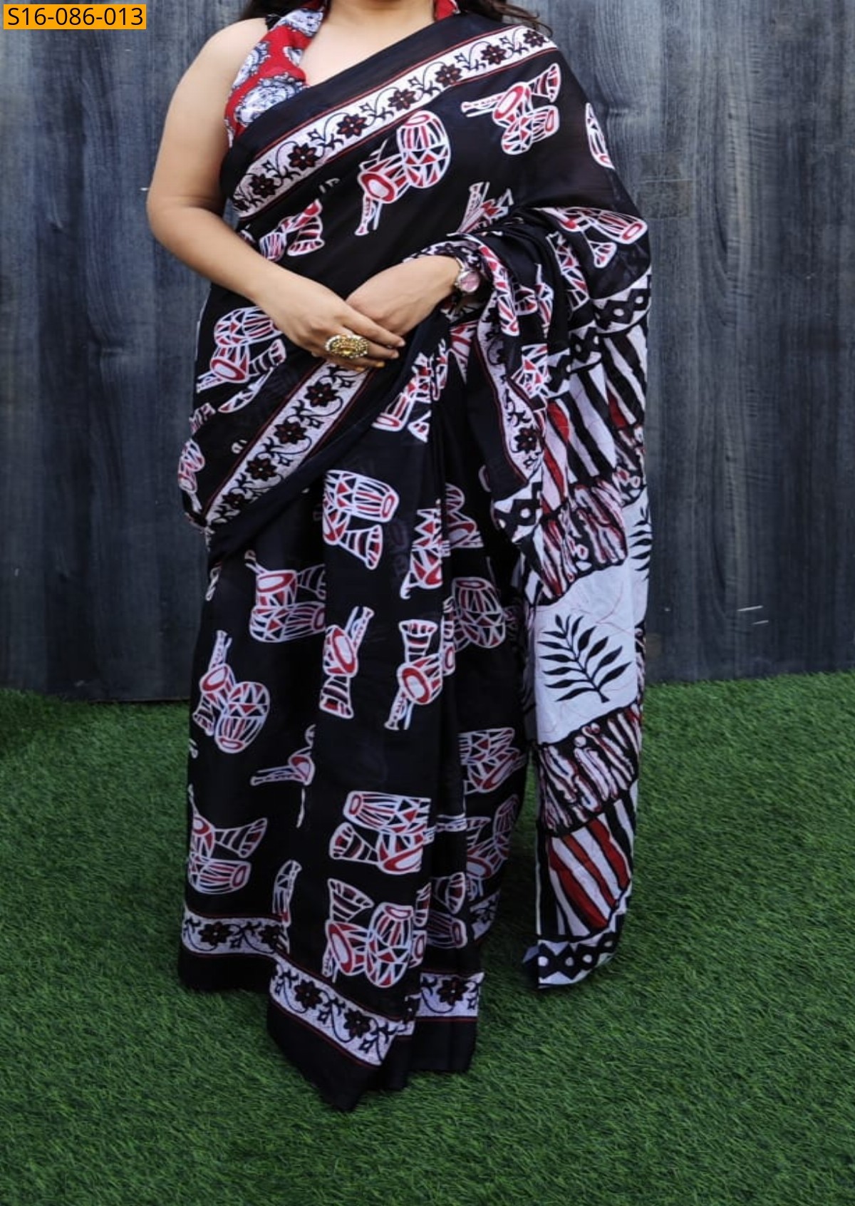 Black Mulmul cotton  sarees