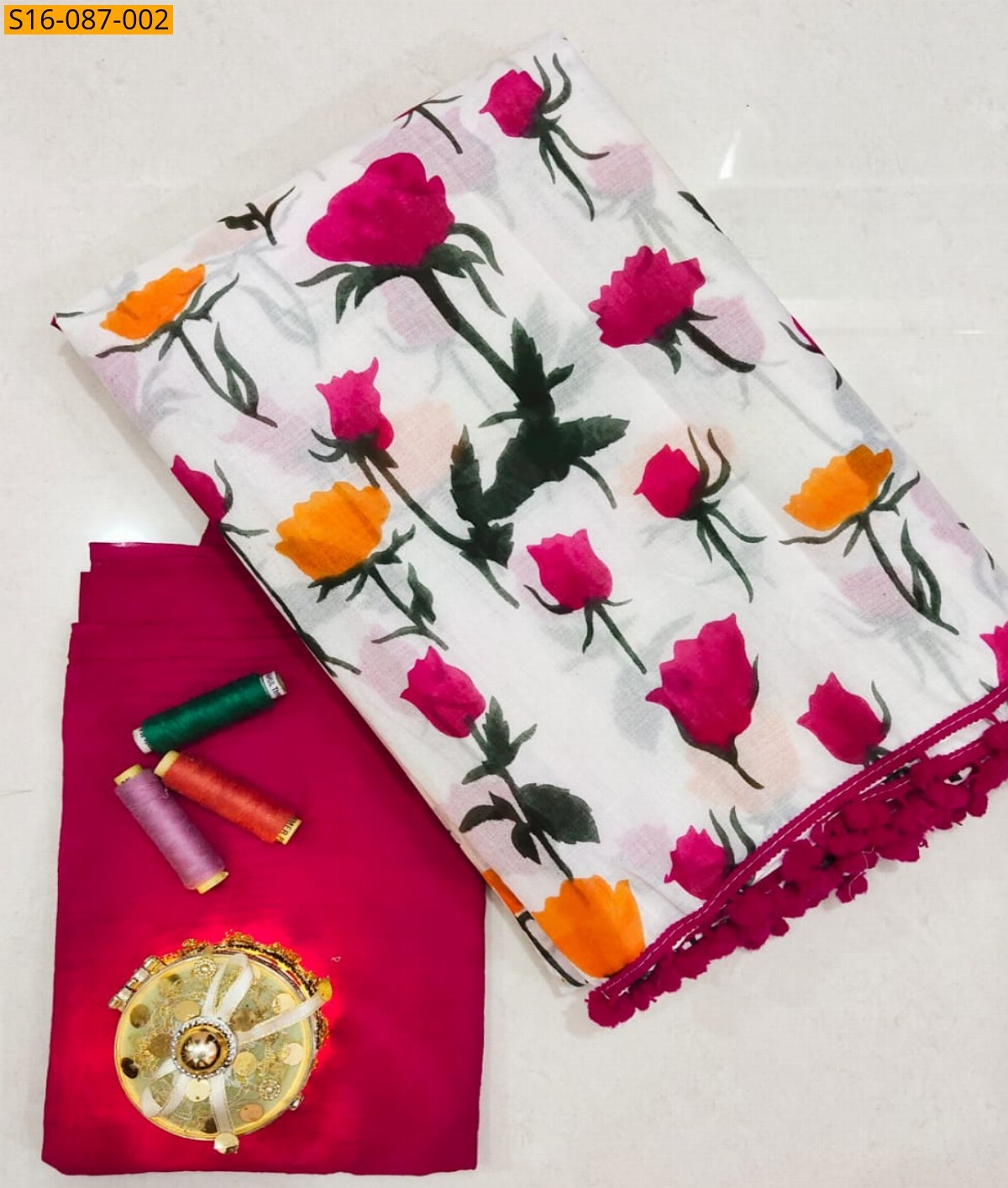 White Mulmul cotton  sarees With Pompom