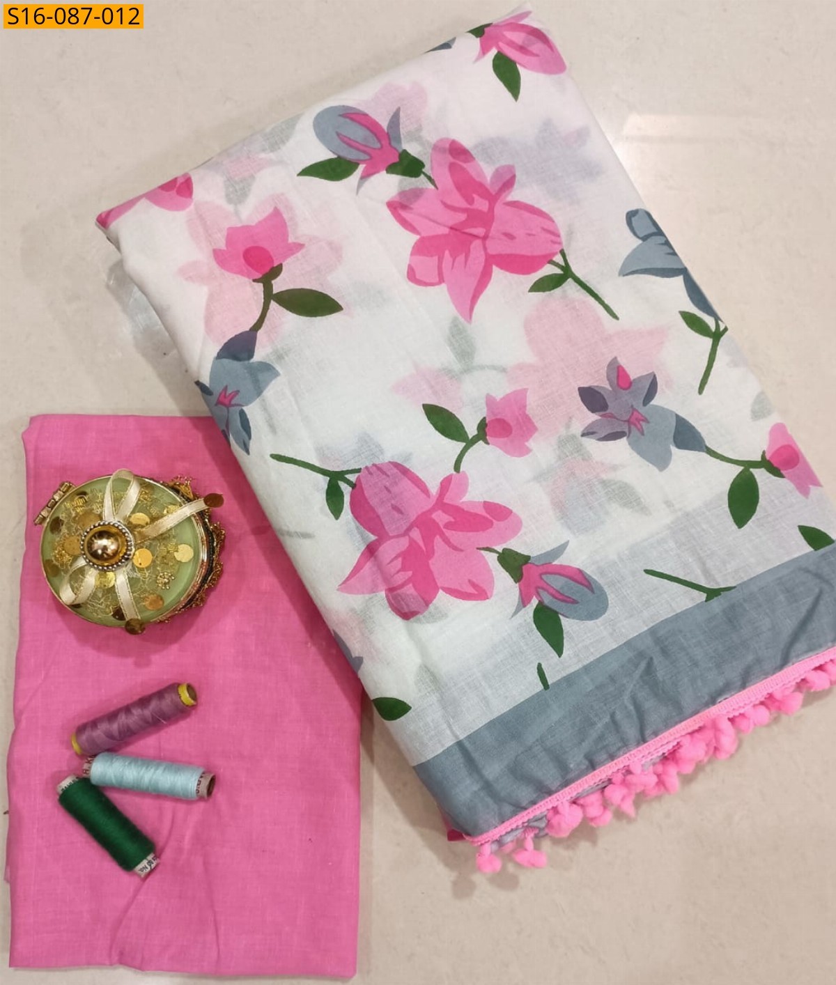 White Mulmul cotton  sarees With Pompom