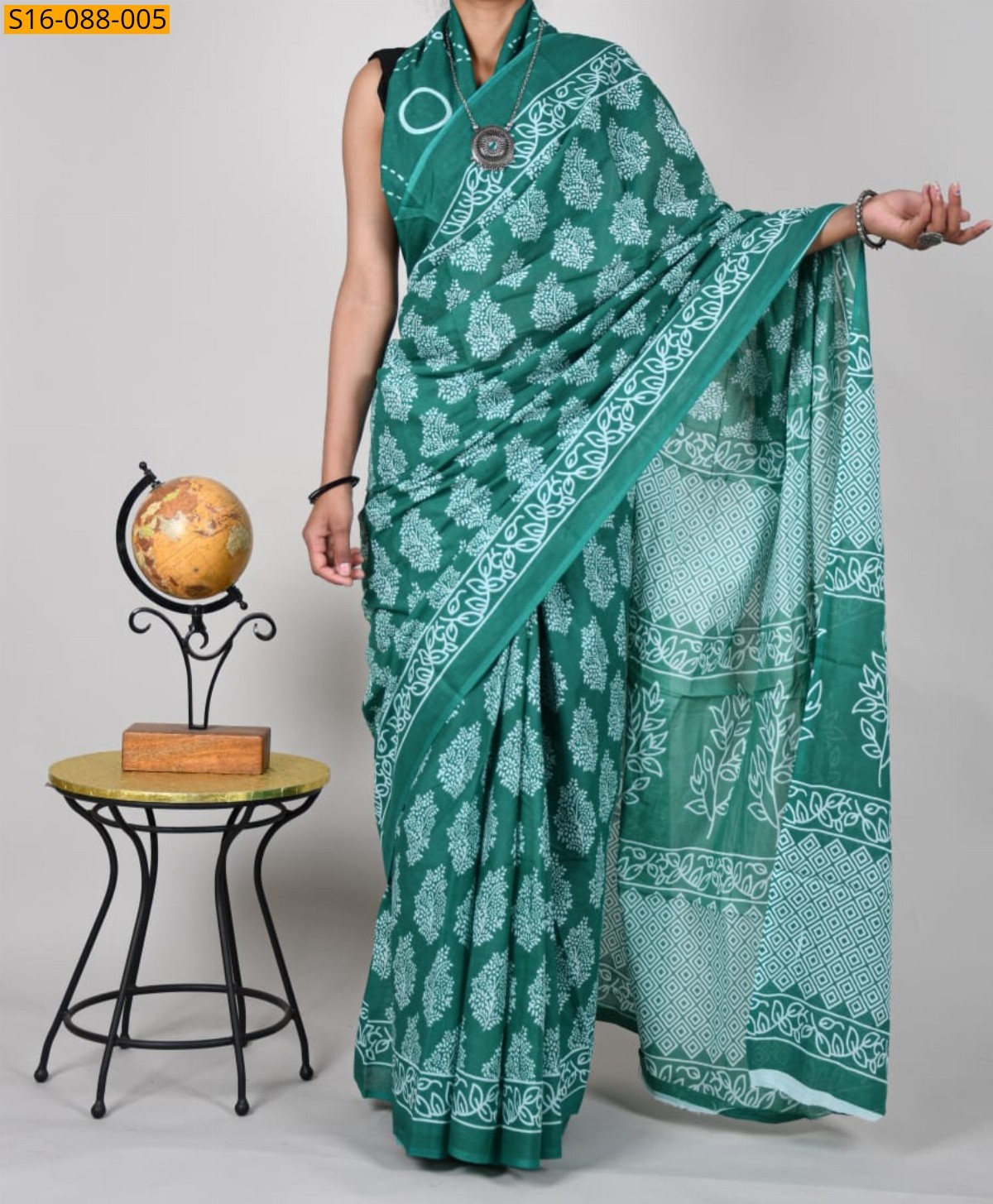 Green Mulmul cotton  sarees