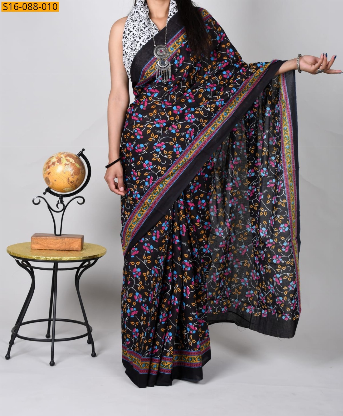 Black Mulmul cotton  sarees