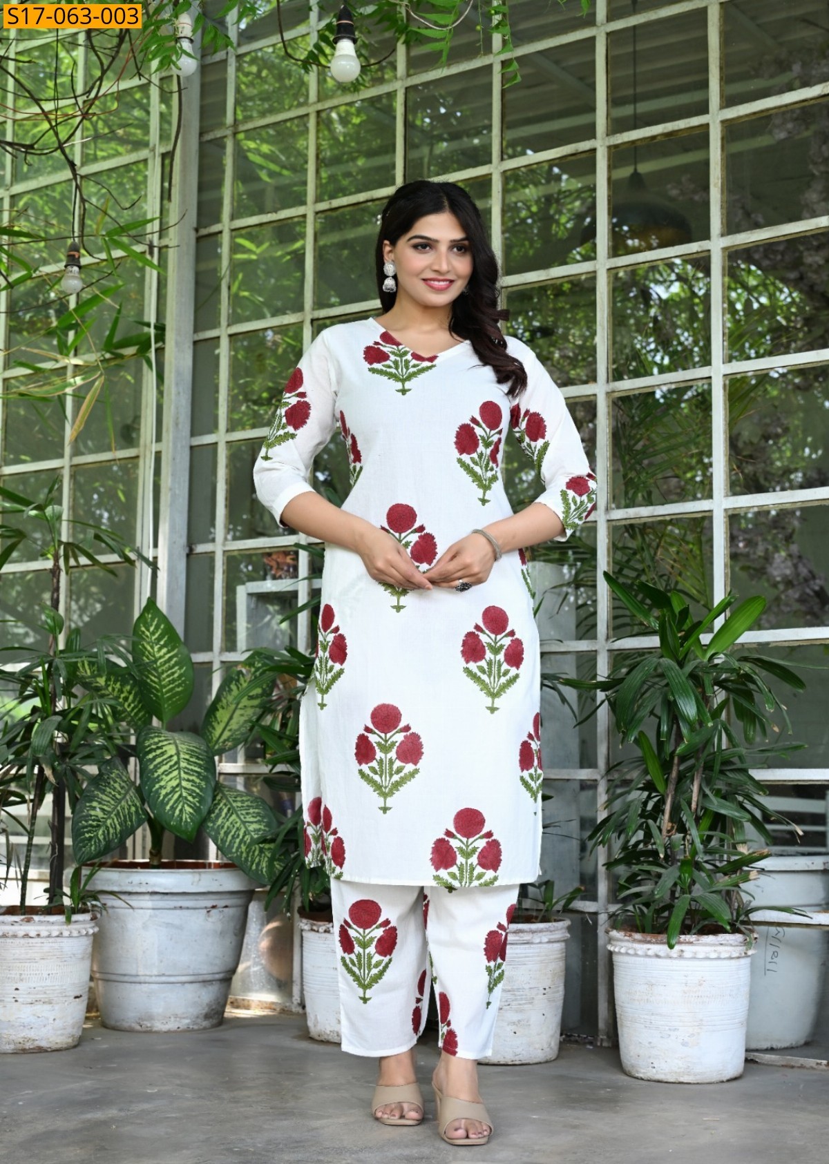 White with Maroon Cotton handwoven kurti set