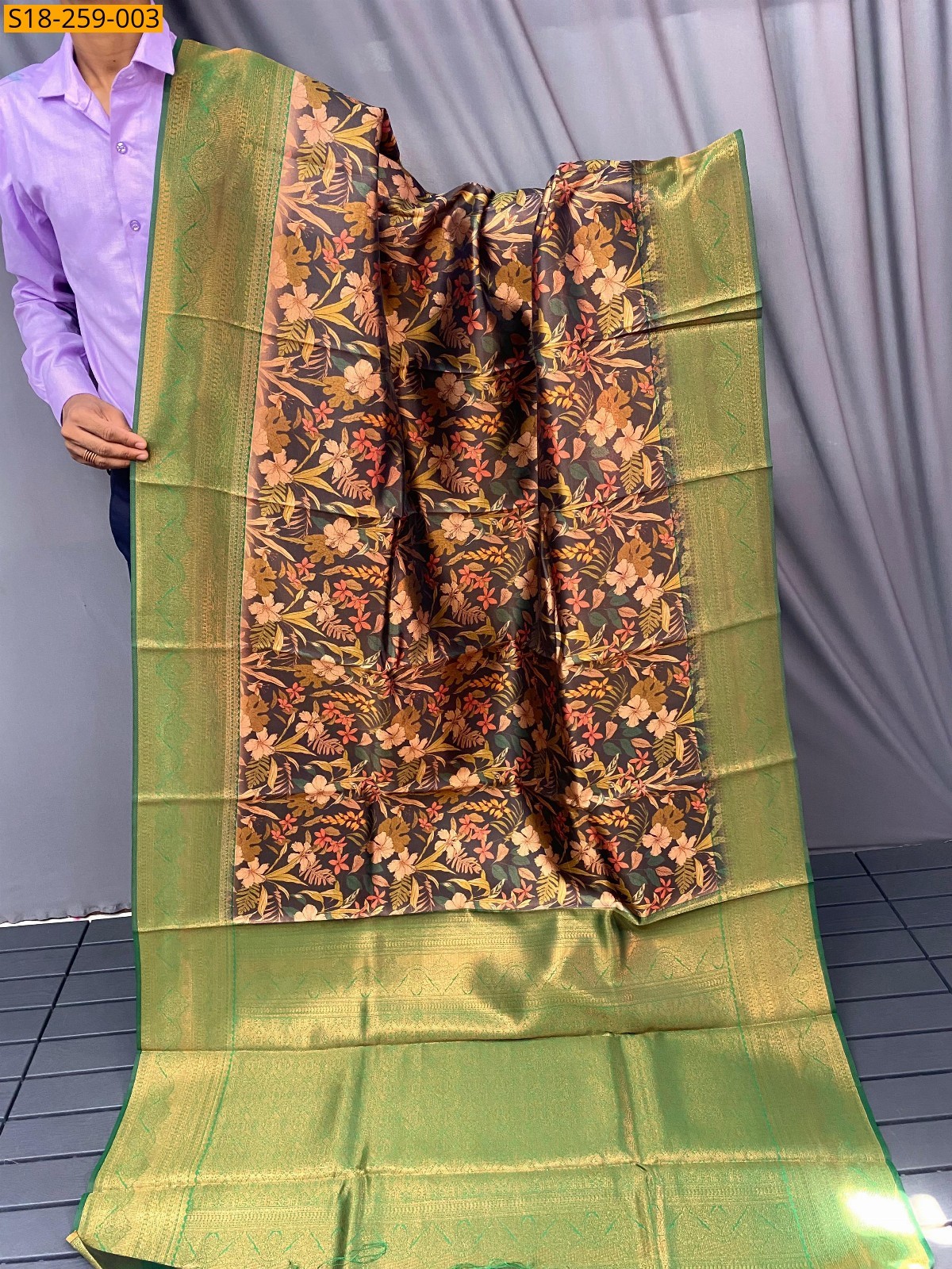 Green Kanchi pattu silk saree